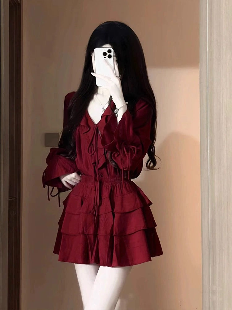 High-end early autumn fashion suit, unique and stunning ruffled V-neck tie, two-piece top and skirt set