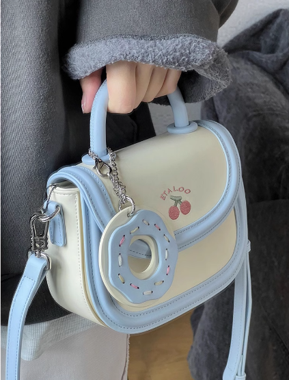 new bag cute junior high school student saddle bag Japanese biscuit off-white portable shoulder Messenger bag female spring