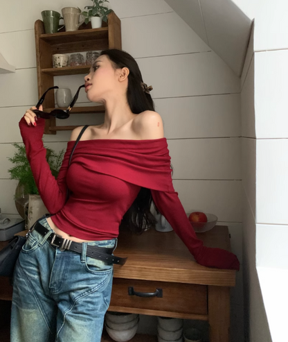 Retro one-shoulder long-sleeved sweater for women autumn 2023 new hot girl slim short bottoming shirt red top