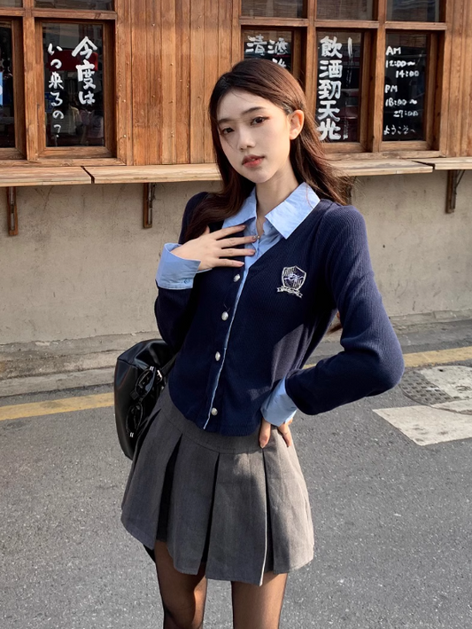 College style fake two-piece Polo collar long-sleeved sweater for women autumn 2023 new contrast color slim short top trendy