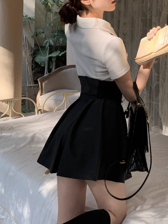 Two pieces Pure lust style black irregular high waist skirt for women spring 2023 new hot girl button slim pleated skirt