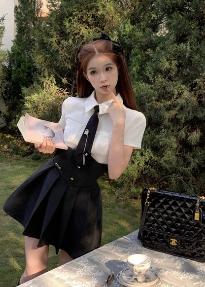 Two pieces Pure lust style black irregular high waist skirt for women spring 2023 new hot girl button slim pleated skirt